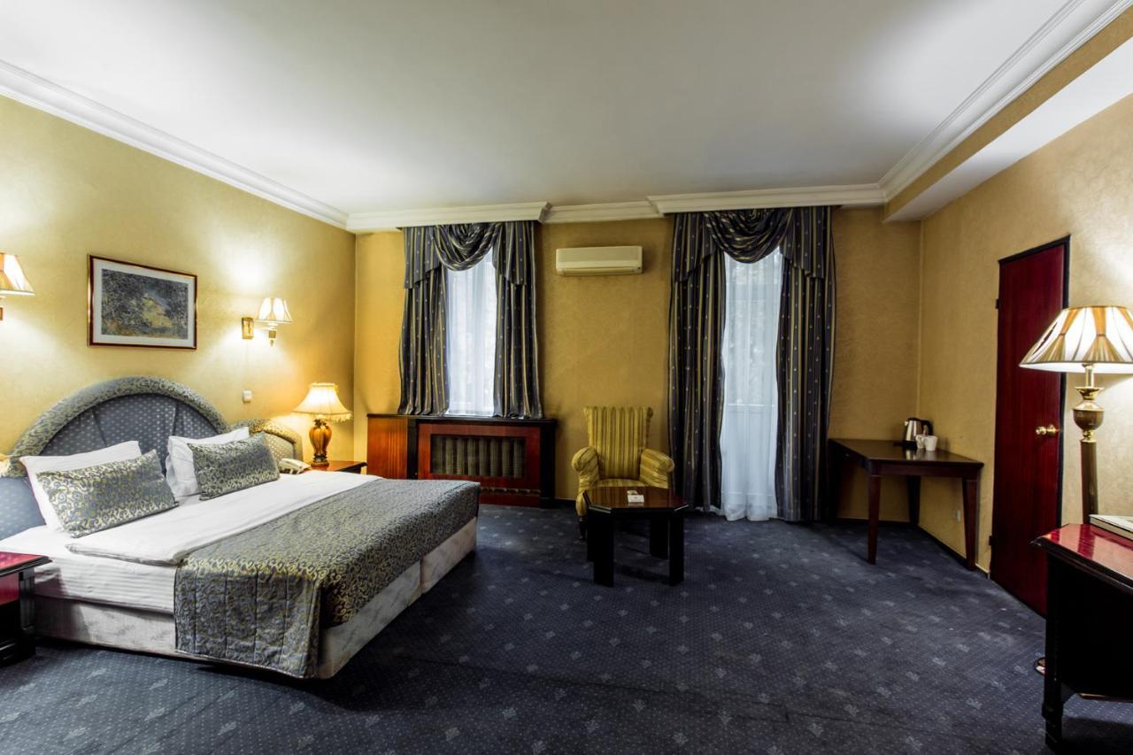 Ambassador Hotell Almaty Eksteriør bilde